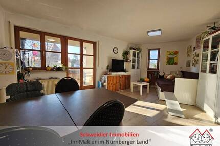 Attraktive 3-Zimmer-Wohnung mit Balkon in ruhiger, zentraler Lage von Behringersdorf - Schwaig bei Nürnberg