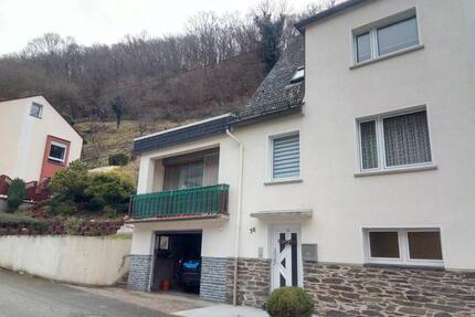 Charmante Doppelhaushälfte - 155.000,00&nbsp;EUR Kaufpreis, ca.&nbsp; 100,00&nbsp;m&sup2; in Kaub (PLZ: 56349)