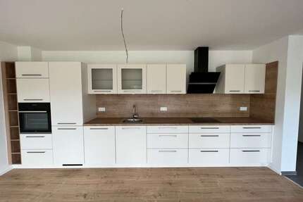 Wohnung zum Mieten in Tiefenbach 925,00 € 82.39 m²