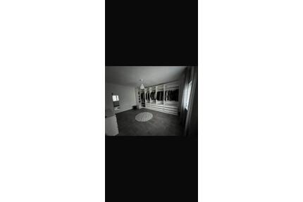 Freistehendes Einfamilienhaus - 350.000,00&nbsp;EUR Kaufpreis, ca.&nbsp; 160,00&nbsp;m&sup2; in Illingen (PLZ: 66557)