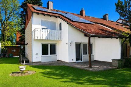 **IHR NEUES ZUHAUSE** Reizvolles REH mit EBK, herrlichem Garten und Garage, Neufahrn (S1) - Neufahrn bei Freising