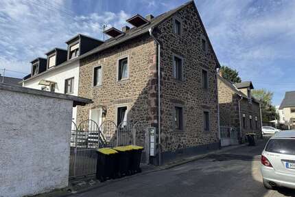 Haus zum Kaufen in Andernach 214.000,00 € 129.69 m²