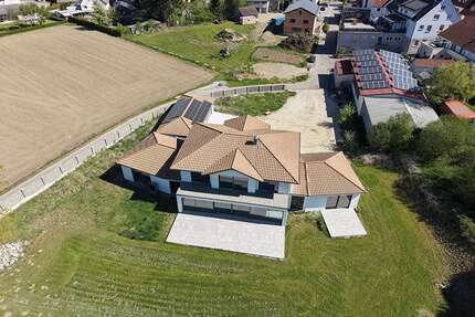 Haus zum Kaufen in Oberstadion 1.480.000,00 € 387.27 m²