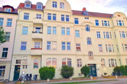 Wohnung zum Kaufen in Magdeburg 175.000,00 € 102 m²