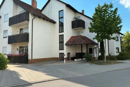Leerstehende 3-Zimmer-Wohnung mit Terrasse in begehrter Lage - Regensburg Konradsiedlung