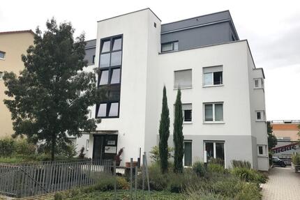 Moderne und stilvolle 3-Zimmer-Wohnung im Erdgeschoss! - Esslingen am Neckar Pliensauvorstadt