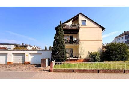 Schönes 3 Familienhaus mit 4 Garagen in Ffm.-Enkheim - Frankfurt am Main Bergen-Enkheim
