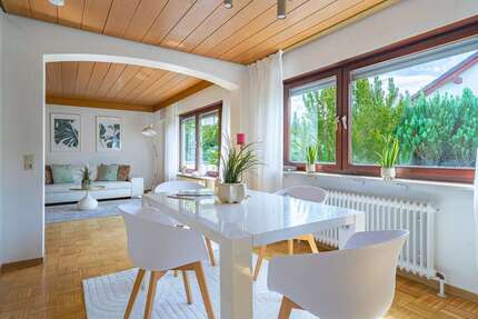 Haus zum Kaufen in Freiberg am Neckar 637.000,00 € 182 m²