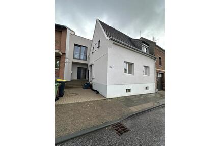 Moderner Neubau in Bornheim Brenig