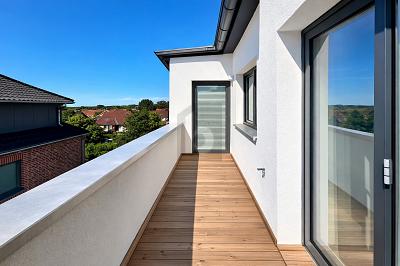 MODERN MIT SONNIGER DACHTERRASSE - Henstedt-Ulzburg