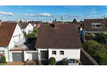 Haus zum Kaufen in Karlsruhe Neureut 750.000,00 € 238 m² - Karlsruhe / Neureut