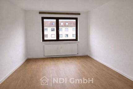 Renovierte 3-Zimmer-Wohnung - 650,00&nbsp;EUR Kaltmiete, ca.&nbsp; 64,90&nbsp;m&sup2;&nbsp;Wohnfl&auml;che in Glückstadt (PLZ: 25348)