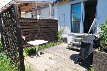 WG 1-3 Zimmer Reihenhaus in ruhiger Lage - Haus mit Garten - Reutlingen Sondelfingen