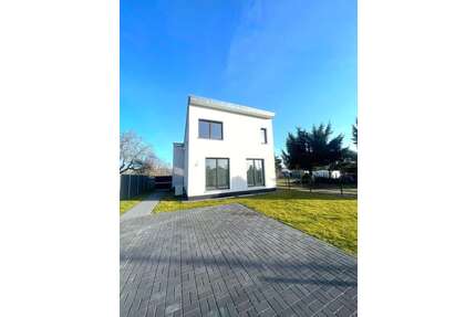 Haus zum Kaufen in Blankenfelde- Mahlow 595.000,00 € 157 m²