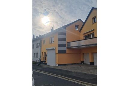 modernes Reihenhaus, ruhiger Lage. - Bergrheinfeld