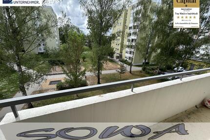 3 Zimmerwohnung - in Neuburg Schwalbanger, mit Balkon, Küche und Aufzug - Ein Objekt von Ihrem Immobilienpartner SOWA Immobilien und Finanzen
