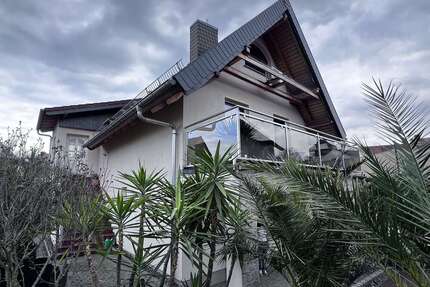 Haus zum Kaufen in Groitzsch 950.000,00 € 674 m²