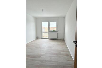 ERSTBEZUG 3-Raum-Wohnung mit Aufzug barrierearm - Zerbst (Anhalt)