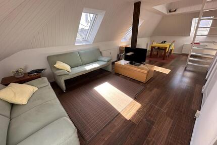 Möblierte Wohnung, gemütliches Altbau-Dachgeschoss Studio - Bremen Neustadt