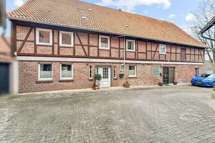 Haus zum Kaufen in Kalefeld 179.000,00 € 332 m²