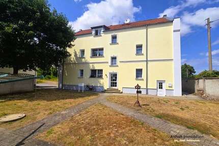 Wohnung zum Mieten in Brehna 360,00 € 45.48 m²