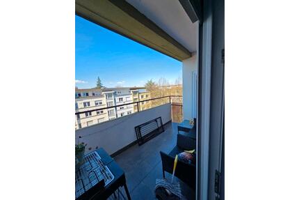 4 Zim. Woh. zum Verkaufen. Alt SB.Nähe HTW,Autobahn.Balkon,Keller - Saarbrücken Neue Bremm