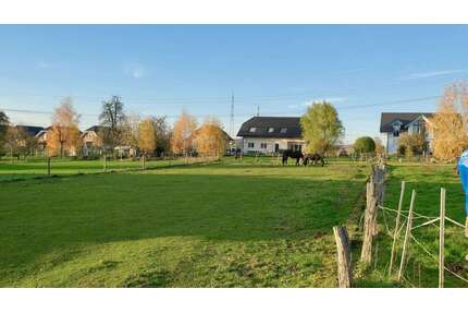Grundstück zu verkaufen in Eitorf 90.000,00 € 1100 m²