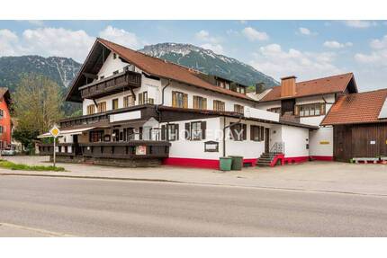 Traditionsreicher Gasthof in Alpenlage - Restaurant, Pension und großes Entwicklungspotenzial - Pfronten