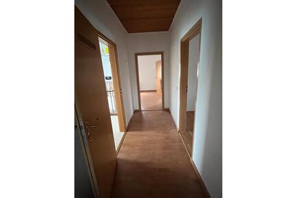 4-Raum-Wohnung zu vermieten - 600,00&nbsp;EUR Kaltmiete, ca.&nbsp; 80,00&nbsp;m&sup2; in Schönebeck (Elbe) (PLZ: 39218)