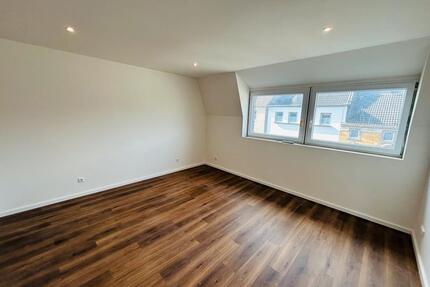 Moderne 2,5 Zimmer-Wohnung – Erstbezug nach Kernsanierung ✅ - Mönchengladbach Süd