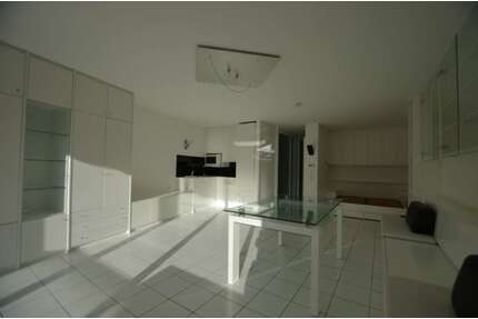 Wohnung zum Kaufen in Stuttgart Stuttgart-Mitte 250.000,00 € 56 m² - Stuttgart / Stuttgart-Mitte