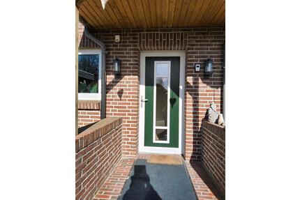 Exkl. möbl. 2-Zi Wohnung m. Terrasse, eig. Eingang, Warmmiete - Apen