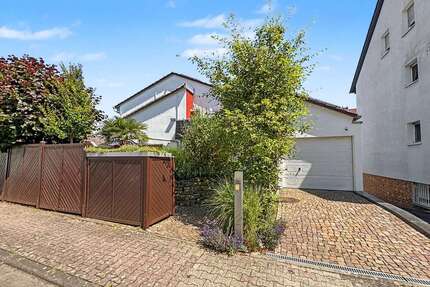 Haus zum Kaufen in Frankfurt 1.925.000,00 € 215 m²