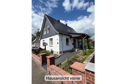 Einfamilienhaus mit Garten, Nebengebäude & Wintergarten - Sassenburg