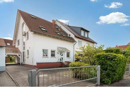 Doppelhaushälfte mit hochwertiger Ausstattung und besonderer Architektur - Groß-Gerau