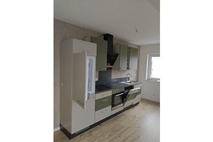 3-Zimmer Wohnung: Zwischenmiete (WG) März & April [35398 Gießen]