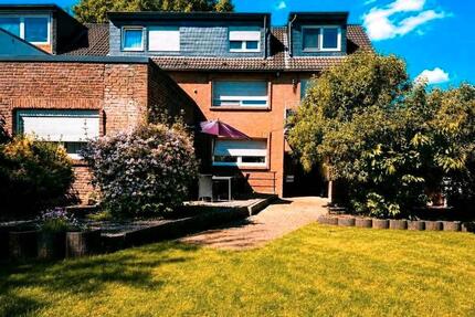 Provisionsfrei! Zweifamilienhaus Mehrgenerationenhaus - Baesweiler