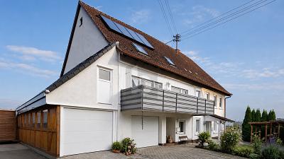 ZWEI ZUM PREIS VON EINEM - 299.000,00&nbsp;EUR Kaufpreis, ca.&nbsp; 227,00&nbsp;m&sup2;&nbsp;Wohnfl&auml;che in Haigerloch (PLZ: 72401)
