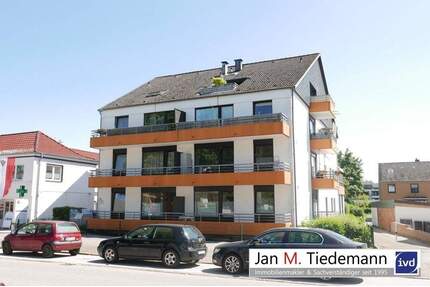 Gepflegte 2 Zimmer Wohnung mit Balkon und Keller in St. Lorenz vermietet - Lübeck St. Lorenz Nord