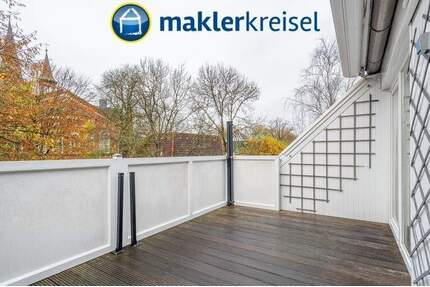RESERVIERT! Innenstadt: Große City-Etagenwohnung mit Loggia, PKW-Stellplätze und Garage! - Esens