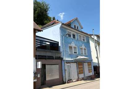 Haus zum Kaufen in Bad Herrenalb 240.000,00 € 140 m²