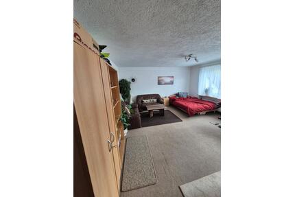 1 WG Zimmer Möbliert | Warm 550€ | Gerlenhofen - Neu-Ulm Burlafingen