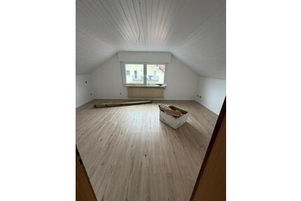 3- Zimmer Dachgeschosswohnung in SchwalldorfRottenburg - Rottenburg am Neckar