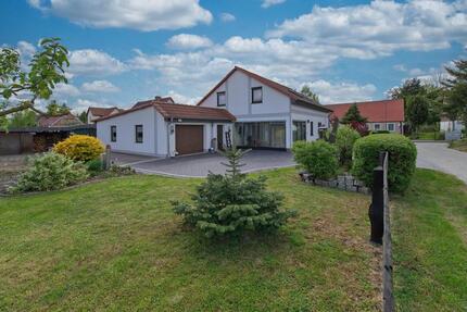 Einfamilienhaus mit Solaranlage und Glasfaser - Grambow