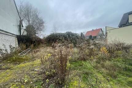 Grundstück zu verkaufen in Böchingen 299.000,00 € 833 m²