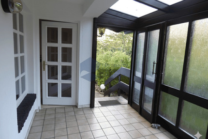 Einfamilienhaus mit Einliegerwohnung bzw. Doppeleinfamilienhaus - Hannover Davenstedt