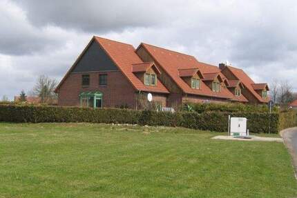 Wohnen im Grünen - Reihenmittelhaus über zwei Ebenen - Dobin am See Neu Schlagsdorf