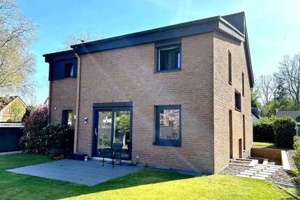 Haus zum Kaufen in Verden 599.000,00 € 197.14 m²