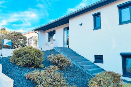 Privatverkauf Modernes Einfamilienhaus in Top-Lage mit Garage - Bad Soden-Salmünster