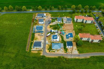 Sommerspezial - EFH-Grundstück - 98.950,00&nbsp;EUR Kaufpreis, ca.&nbsp; 0,00&nbsp;m&sup2; in Blankenhain (PLZ: 99444)